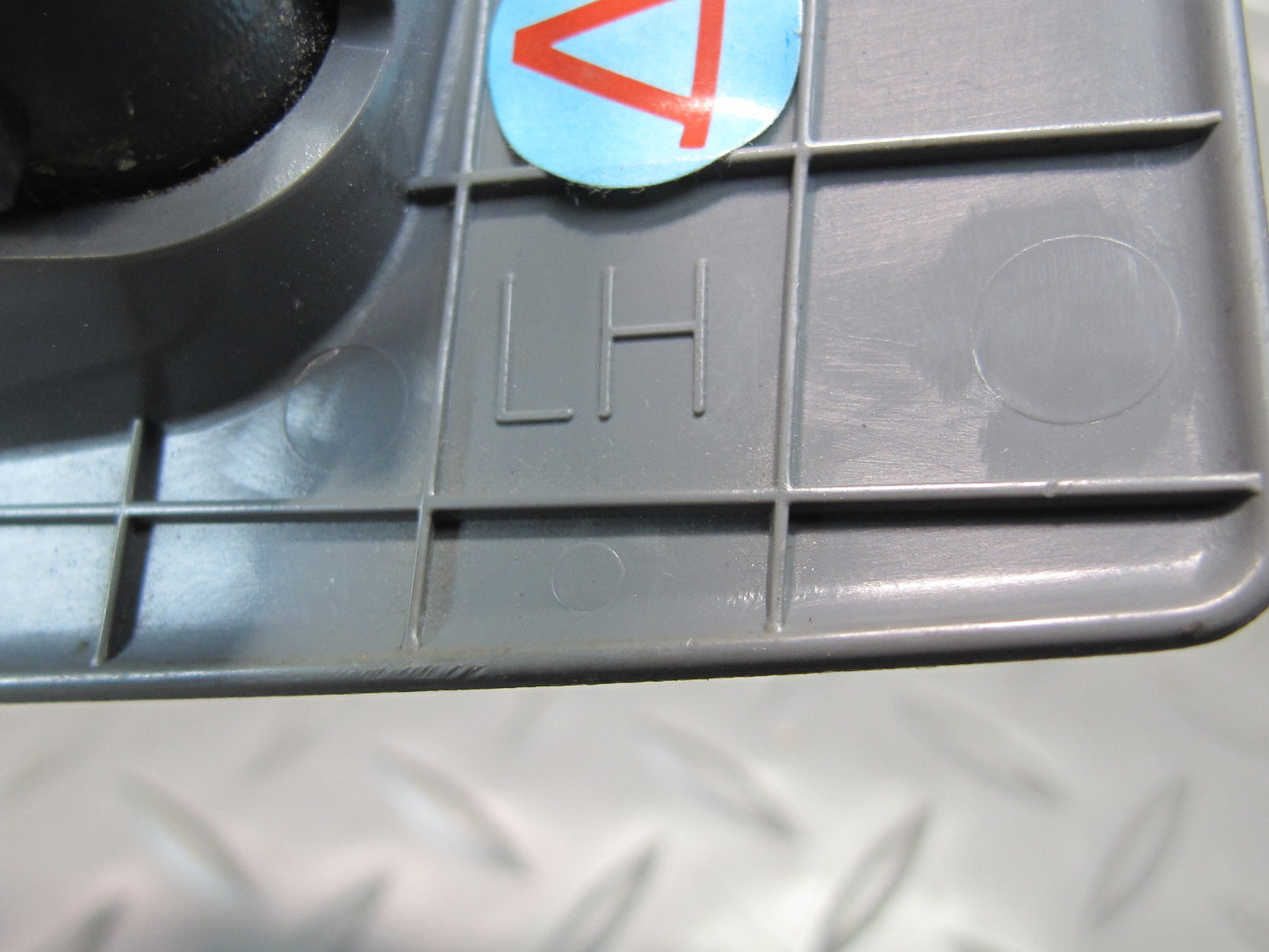 92-00 LEXUS SC300 SC400 REAR RIGHT & LEFT SIDE SEATBELT BUCKLE SET OEM