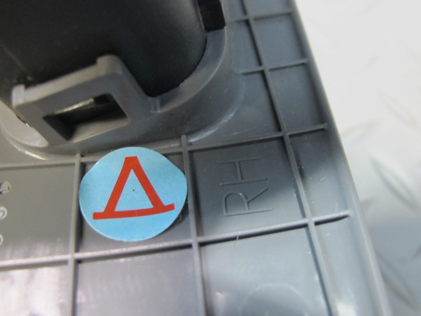 92-00 LEXUS SC300 SC400 REAR RIGHT & LEFT SIDE SEATBELT BUCKLE SET OEM