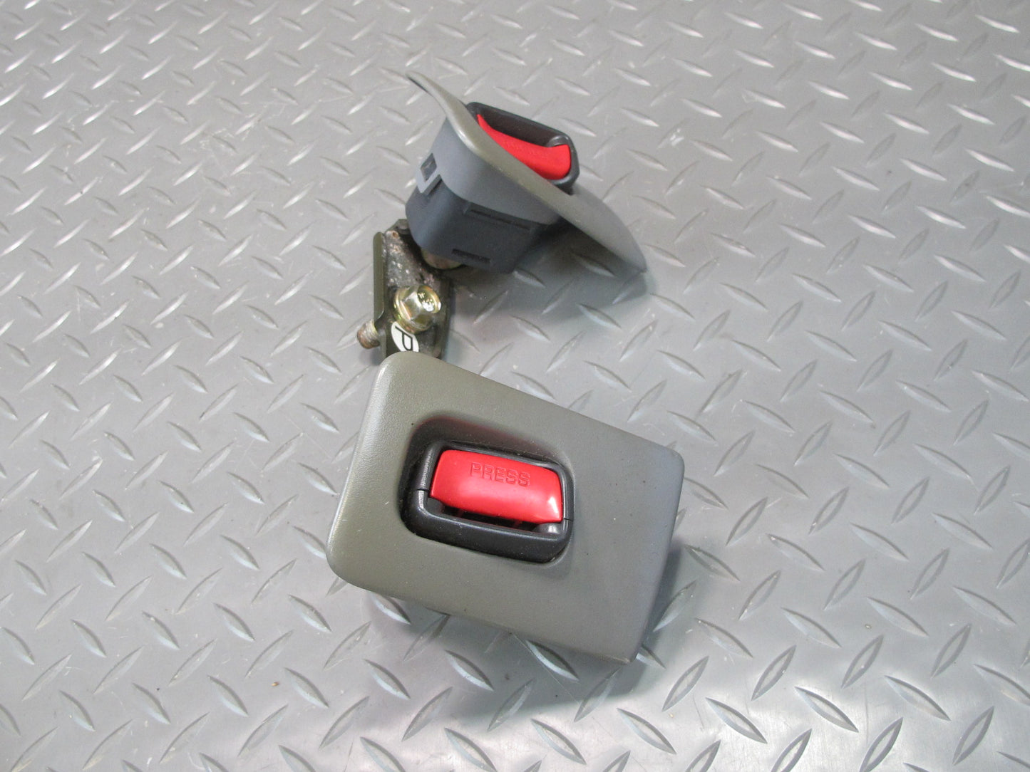 92-00 LEXUS SC300 SC400 REAR RIGHT & LEFT SIDE SEATBELT BUCKLE SET OEM