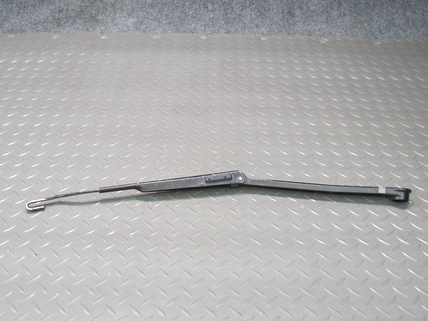 92-00 Lexus UZZ30L SC300 SC400 Front Left & Right Windshield Wiper Arm Set OEM