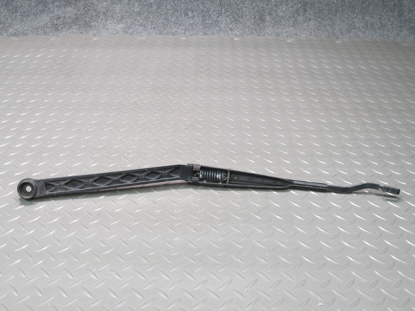 92-00 Lexus UZZ30L SC300 SC400 Front Left & Right Windshield Wiper Arm Set OEM