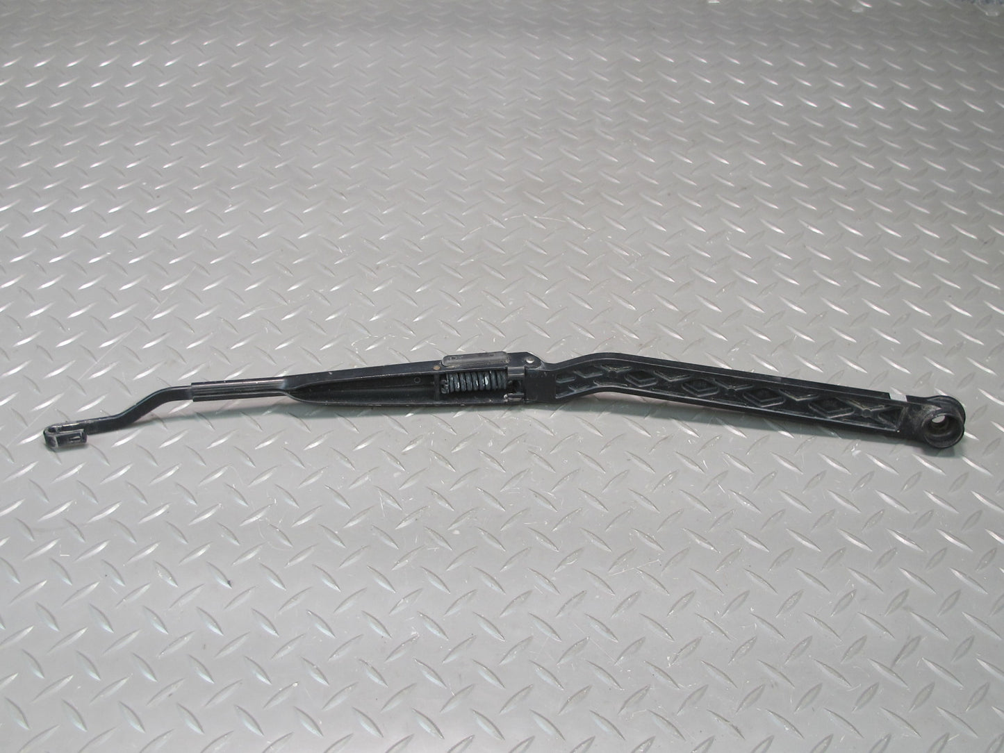 92-00 Lexus UZZ30L SC300 SC400 Front Left & Right Windshield Wiper Arm Set OEM