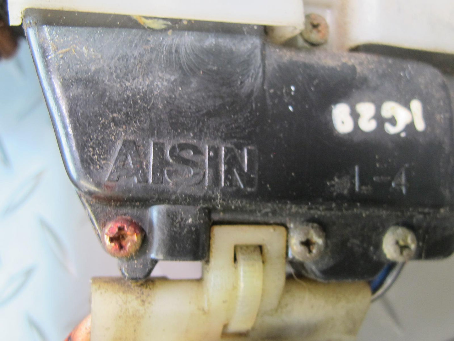 92-00 Lexus UZZ30L SC300 SC400 Front Left Driver Door Lock Latch Actuator OEM