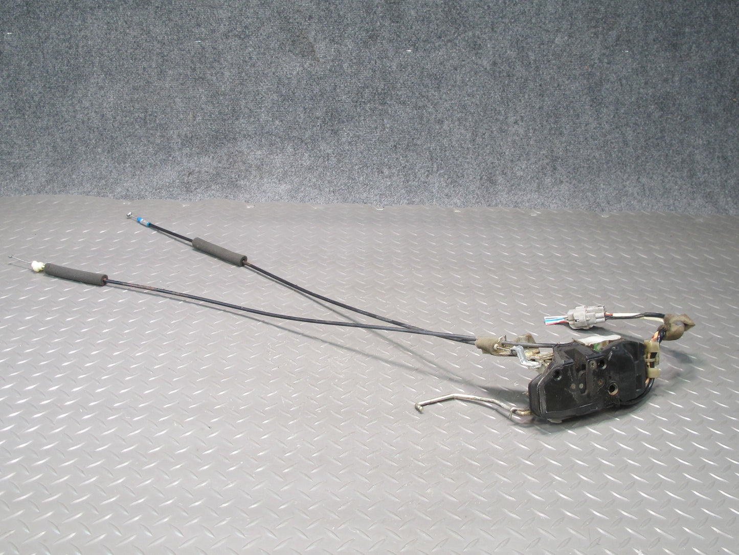 92-00 Lexus UZZ30L SC300 SC400 Front Left Driver Door Lock Latch Actuator OEM