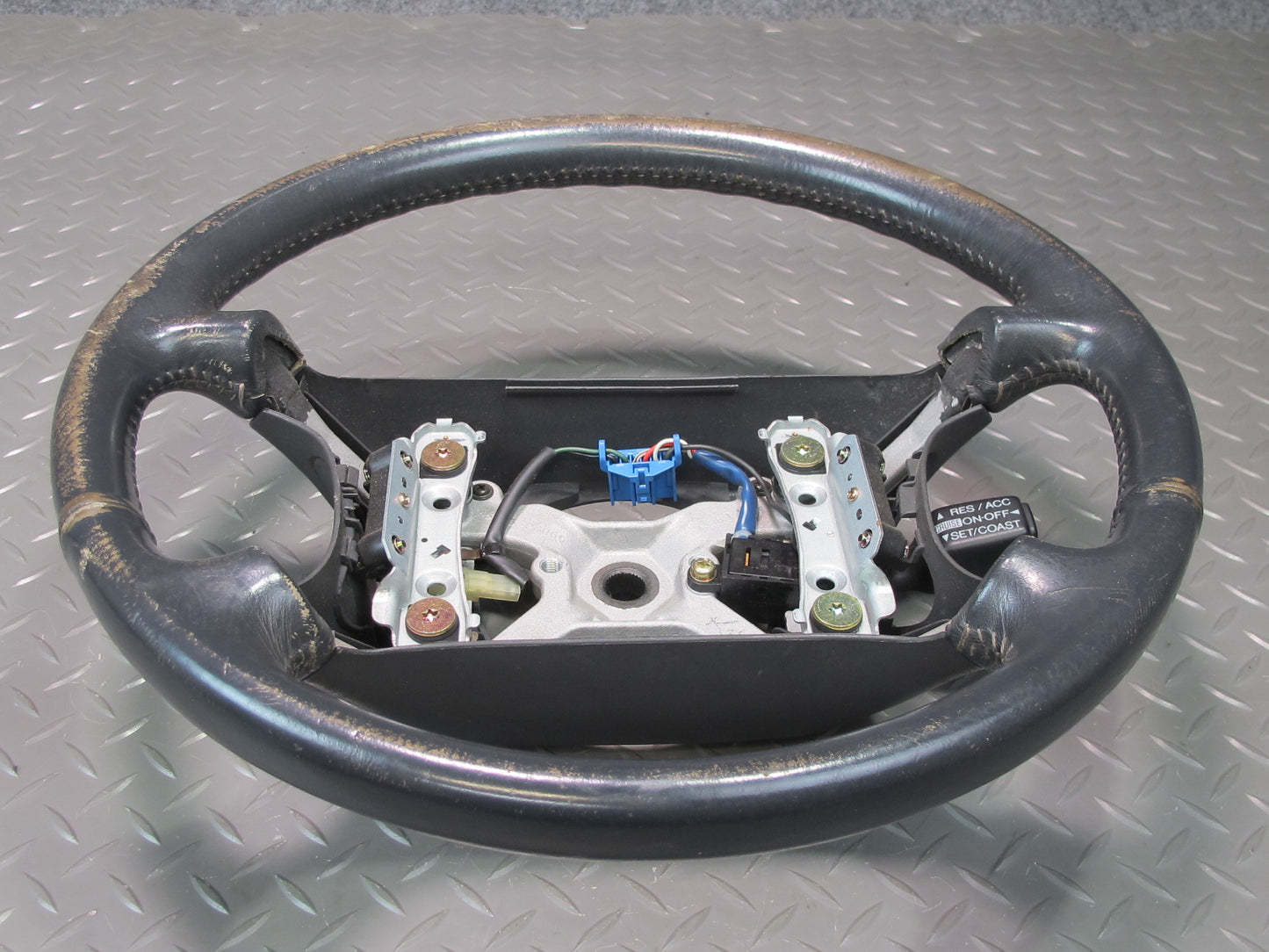 92-97 Lexus UZZ30L SC300 SC400 Leather Steering Black w Cruise Switch OEM