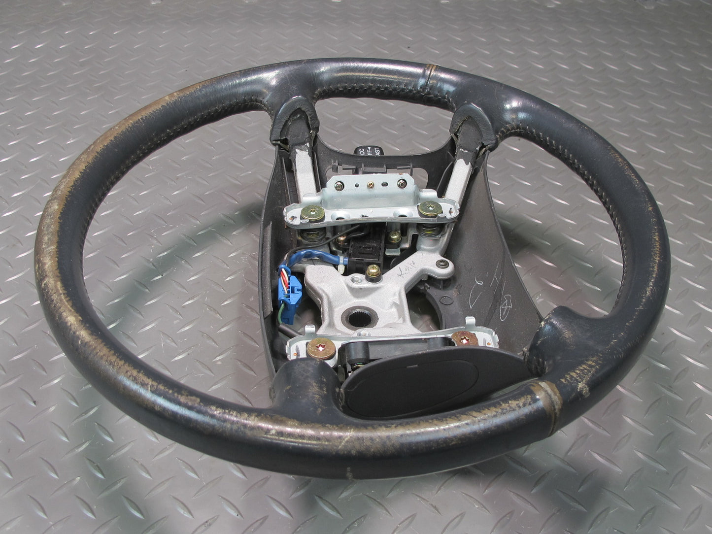 92-97 Lexus UZZ30L SC300 SC400 Leather Steering Black w Cruise Switch OEM