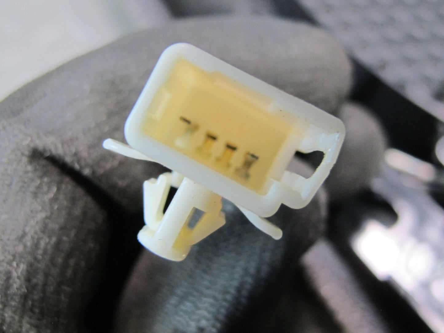 92-96 Lexus UZZ30L SC300 SC400 Rear Third 3RD Brake Light Lamp Ivory OEM