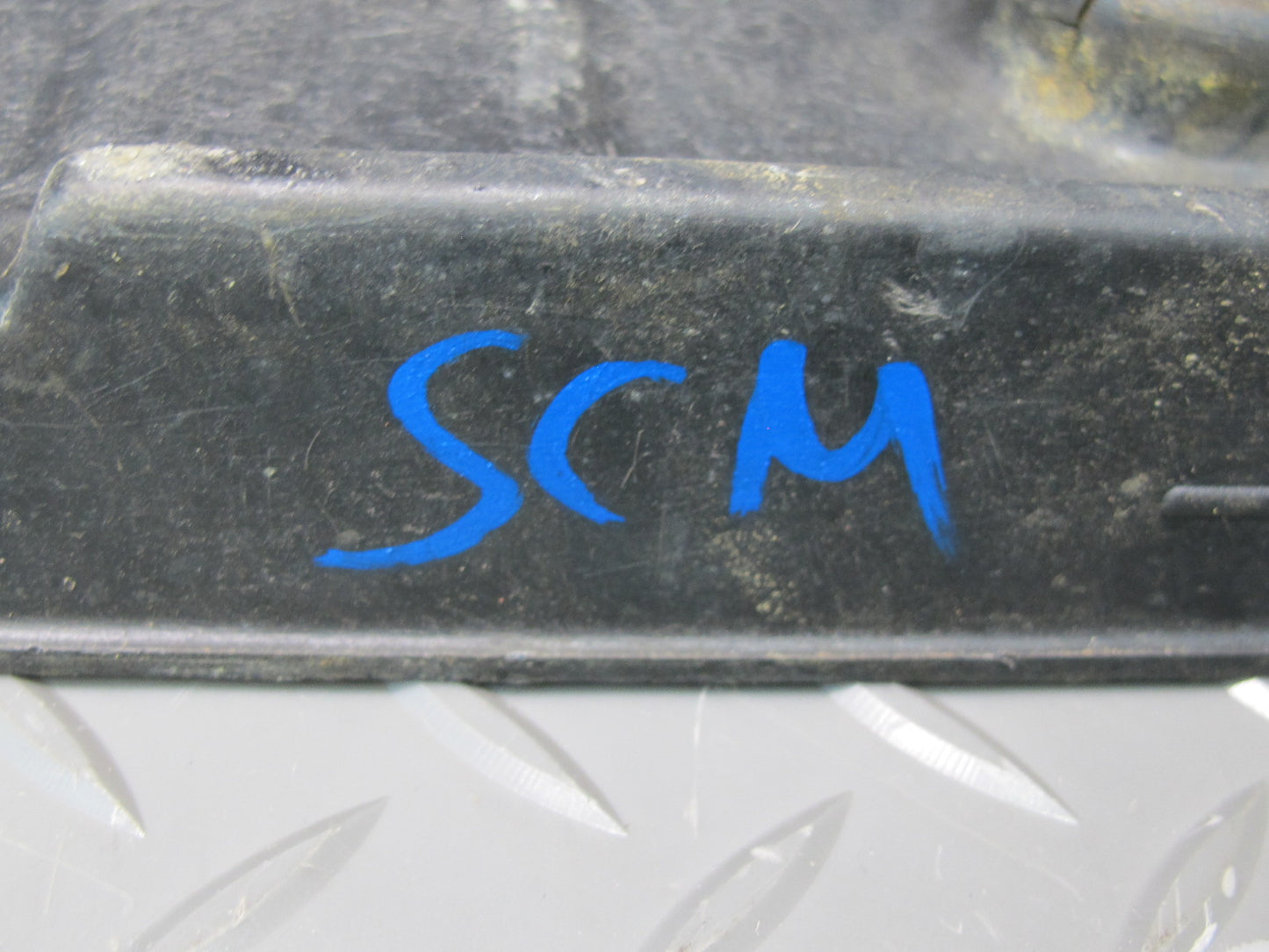 92-00 Lexus UZZ30L SC300 SC400 Battery Tray Holder Bracket Tie Down Set OEM