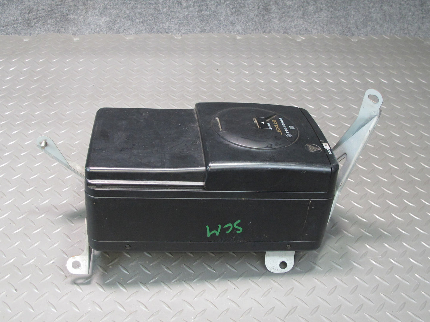 92-98 Lexus UZZ30L SC300 SC400 CD Changer Player NO Magazine 86270-24051 OEM