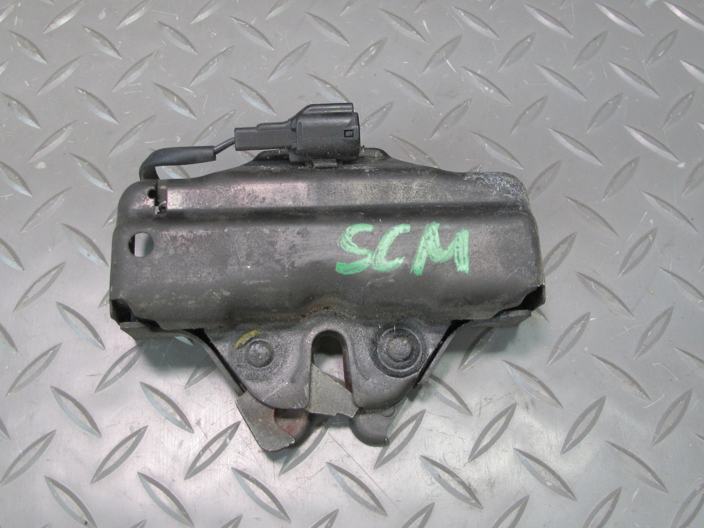 92-00 Lexus UZZ30L SC300 SC400 Front Hood Lock Latch Actuator OEM