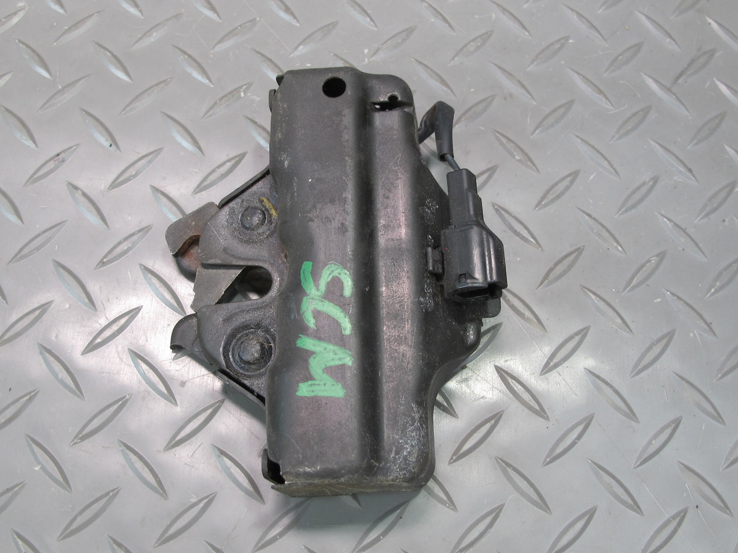 92-00 Lexus UZZ30L SC300 SC400 Front Hood Lock Latch Actuator OEM