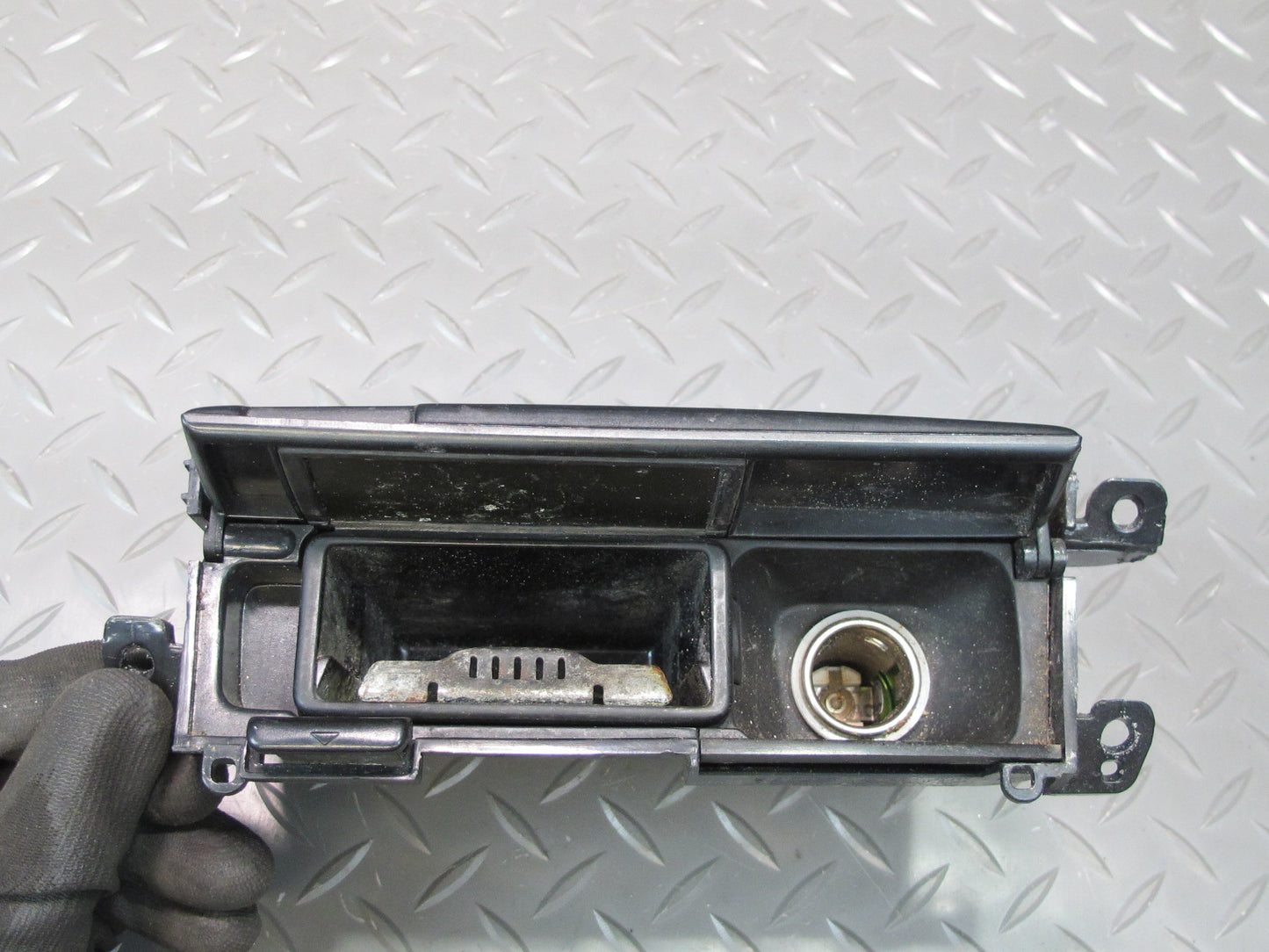 92-97 Lexus UZZ30L SC300 SC400 Front Center Console Ashtray Assy 74110-24020 OEM