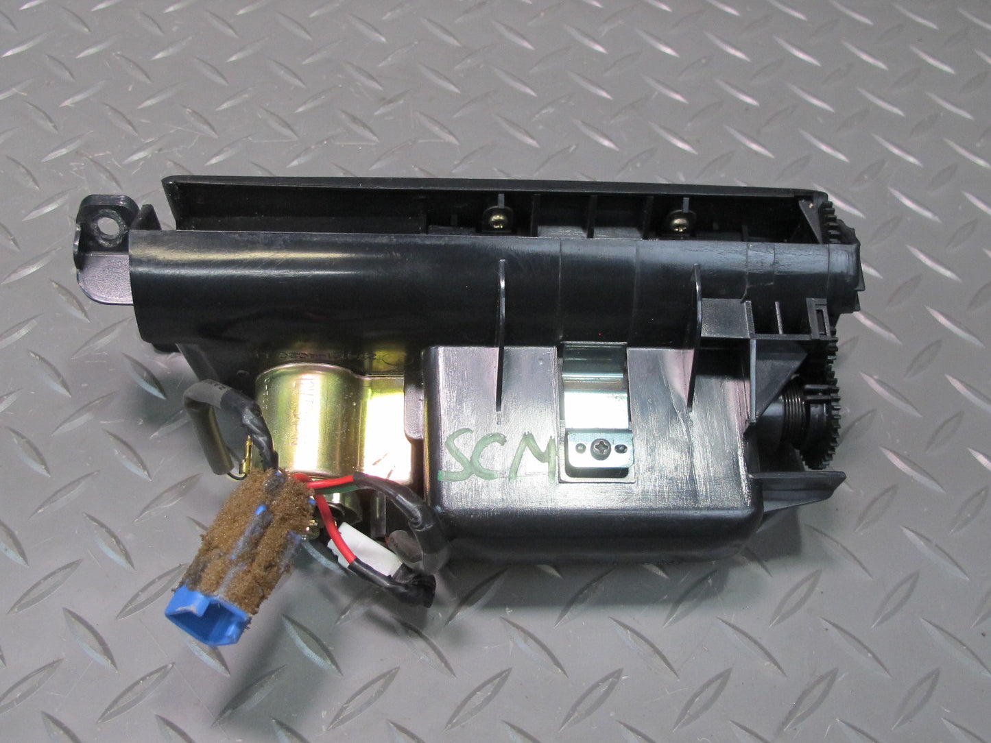 92-97 Lexus UZZ30L SC300 SC400 Front Center Console Ashtray Assy 74110-24020 OEM