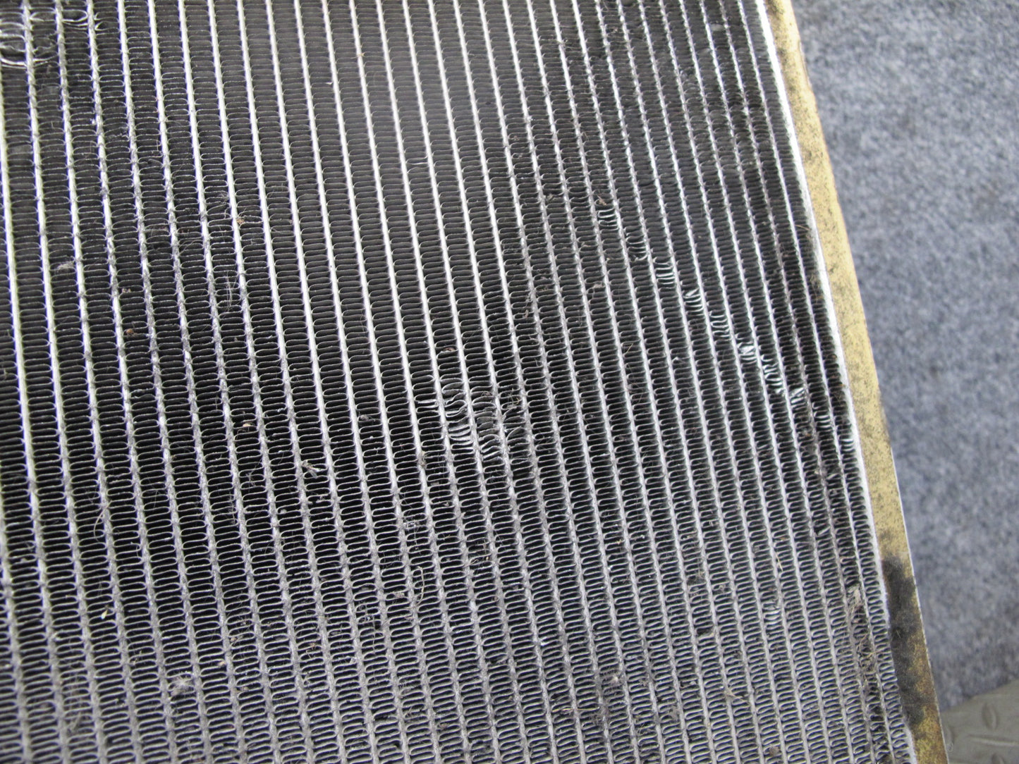 01-05 Lexus JCE10L IS300 Engine Cooling Radiator 422133-5611 OEM