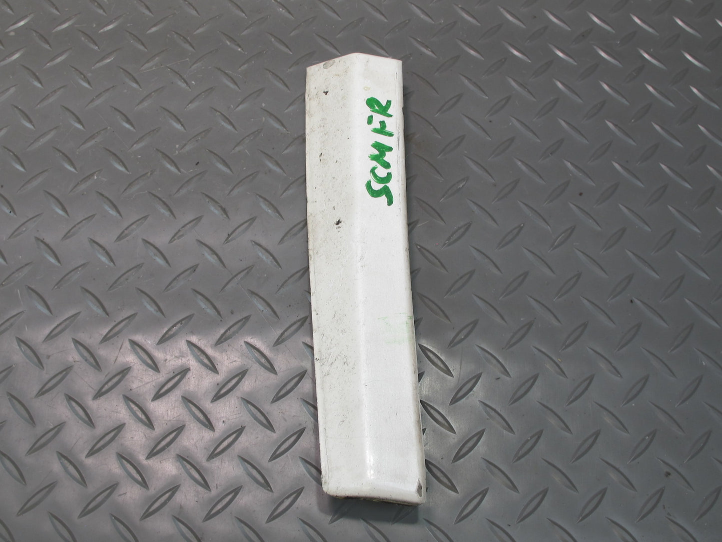 92-96 Lexus UZZ30L SC300 SC400 Set of 2 Front Lower Fender Molding White OEM