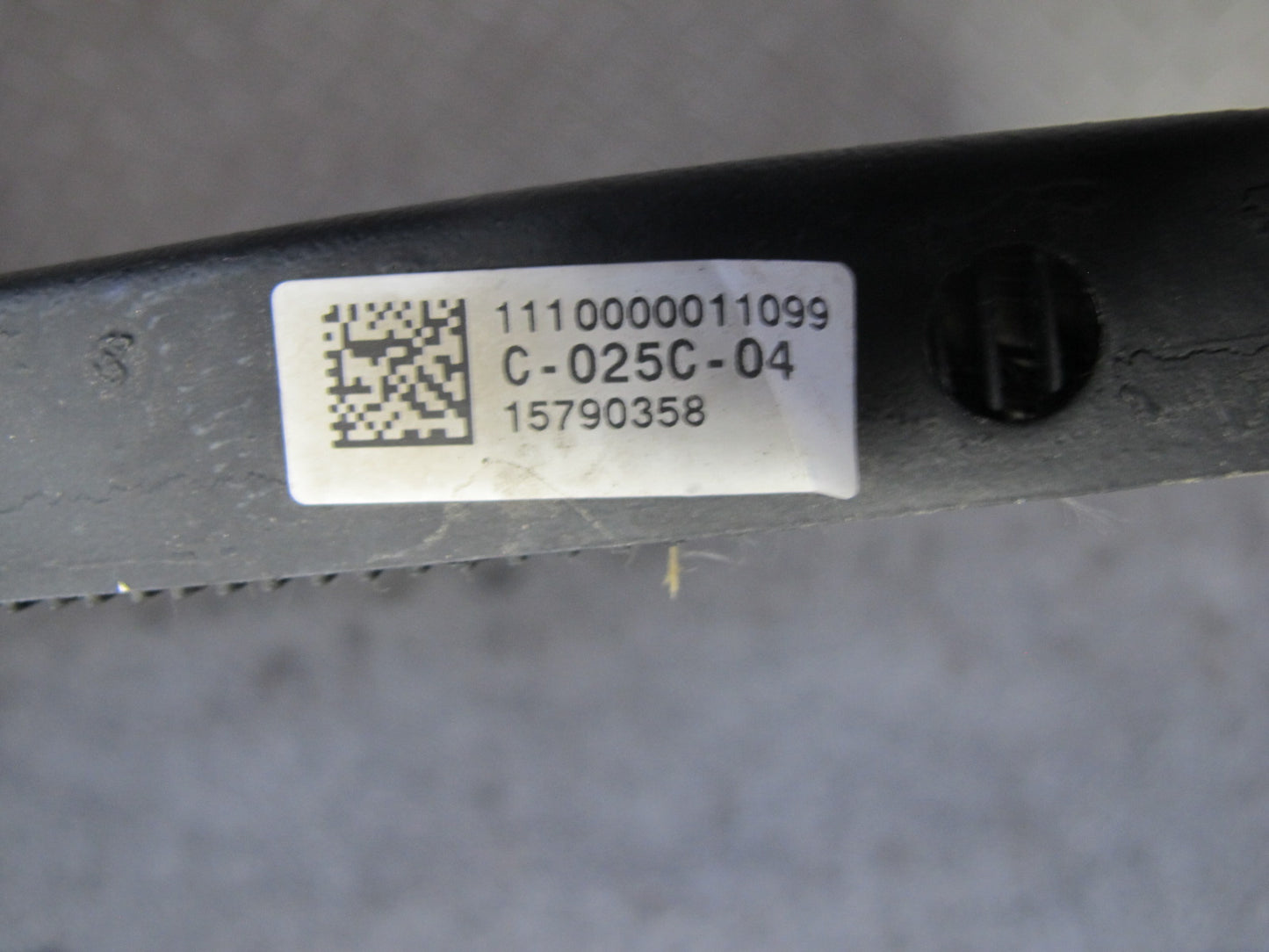 2003-2007 Hummer H2 A/C Air Condition Condenser 15790358