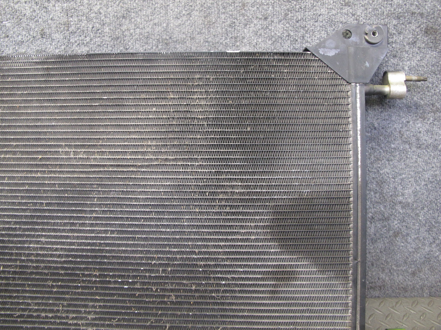 2003-2007 Hummer H2 A/C Air Condition Condenser 15790358