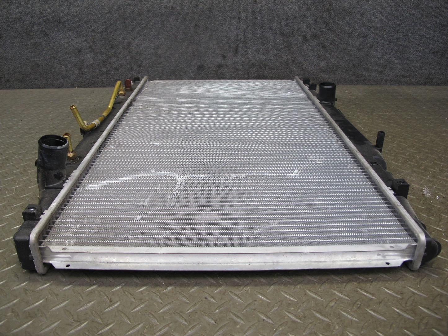 1992 Lexus UZZ30L SC400 1UZFE Engine Motor Cooling Radiator Denso 221-3123