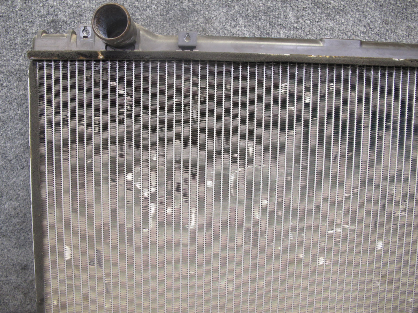 95-00 Toyota Celsior Lexus LS400 UCF20 Engine Cooling Radiator 43K Miles OEM