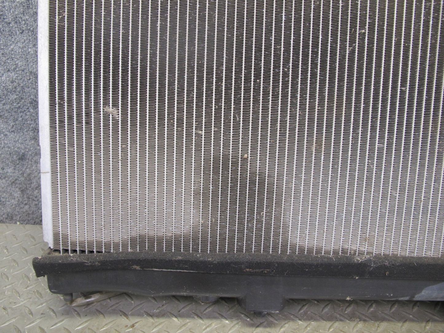 95-00 Toyota Celsior Lexus LS400 UCF20 Engine Cooling Radiator 43K Miles OEM