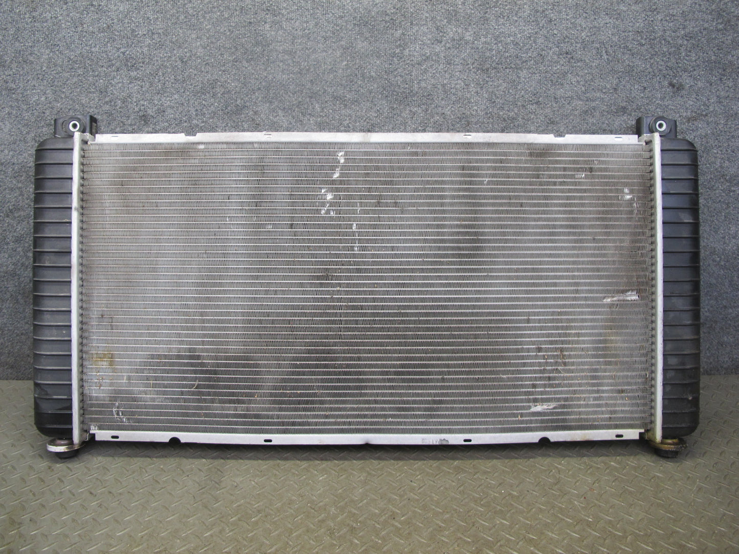 2008-2009 Hummer H2 Engine Cooling Radiator