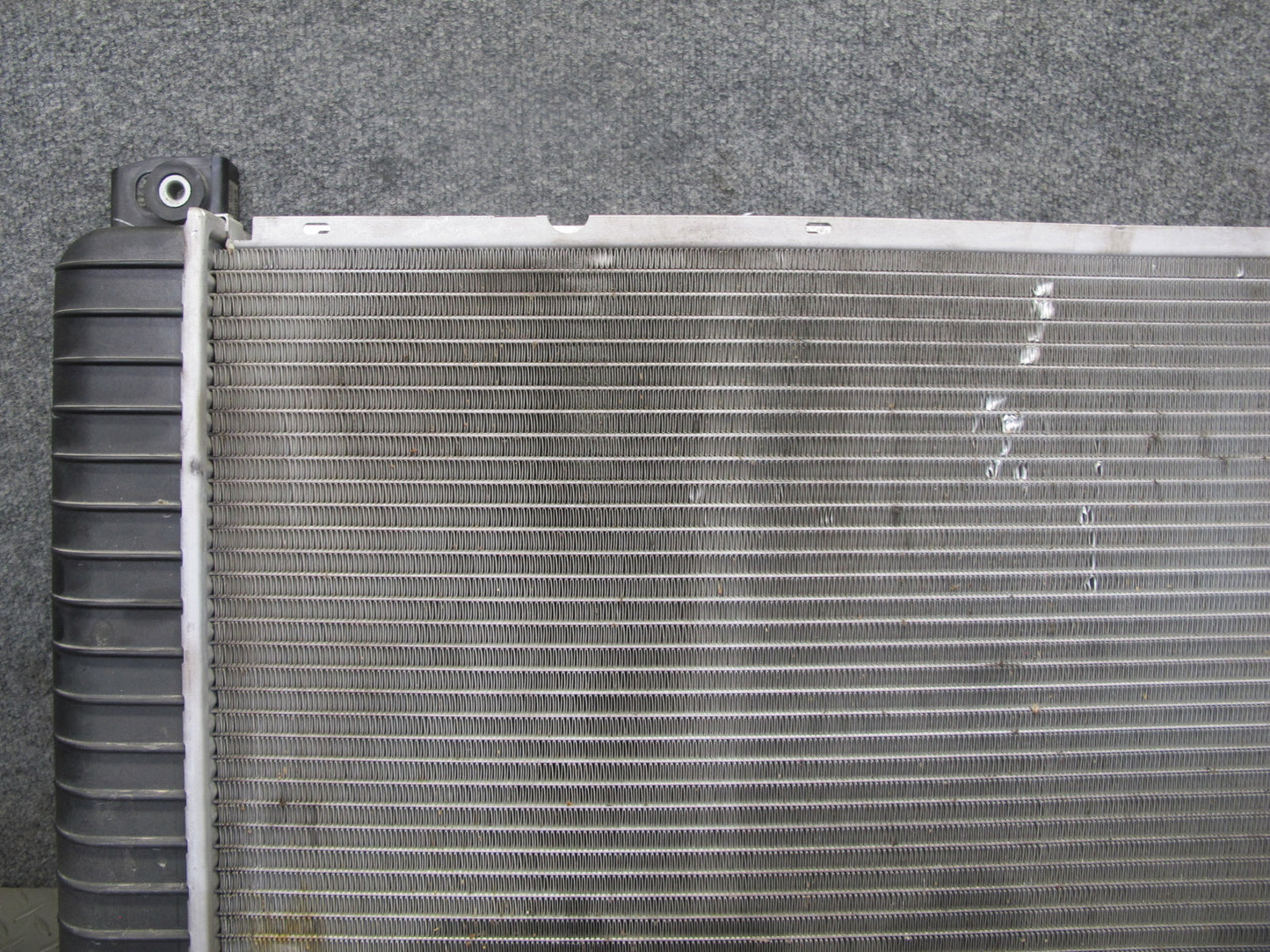 2008-2009 Hummer H2 Engine Cooling Radiator