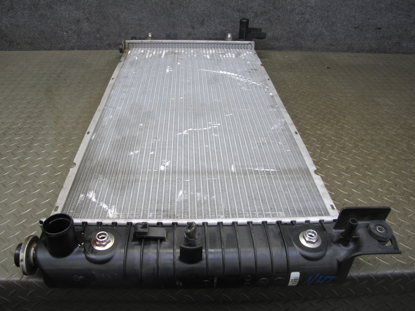 2008-2009 Hummer H2 Engine Cooling Radiator