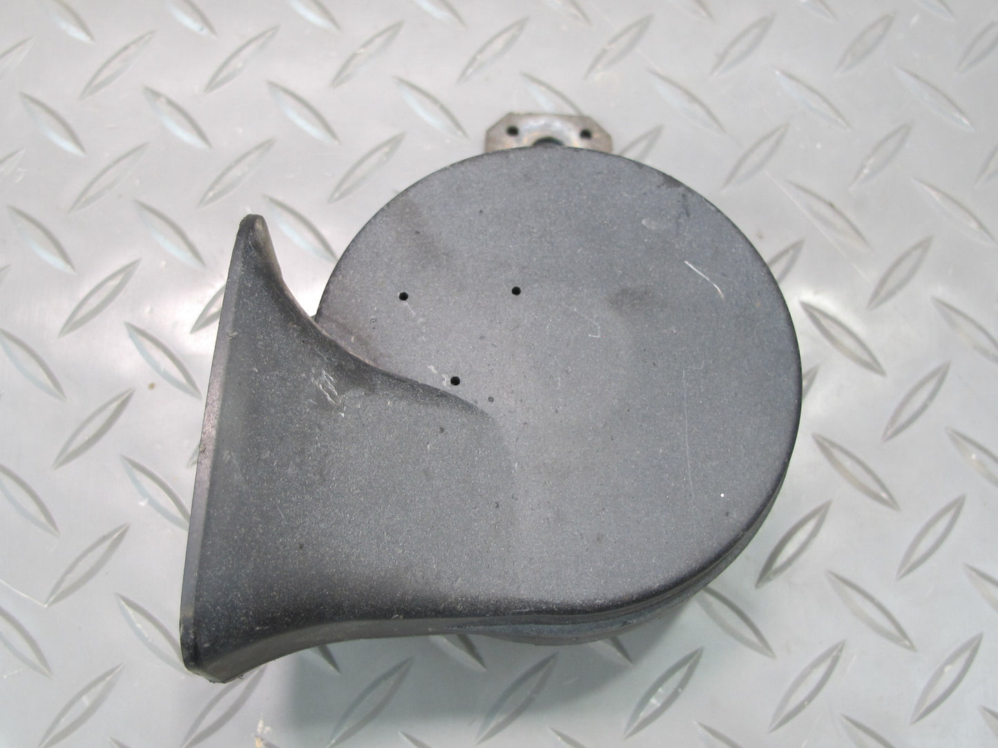 92-00 Lexus UZZ30L SC300 SC400 Set of 2 High & Low Tone Note Horn Signal OEM