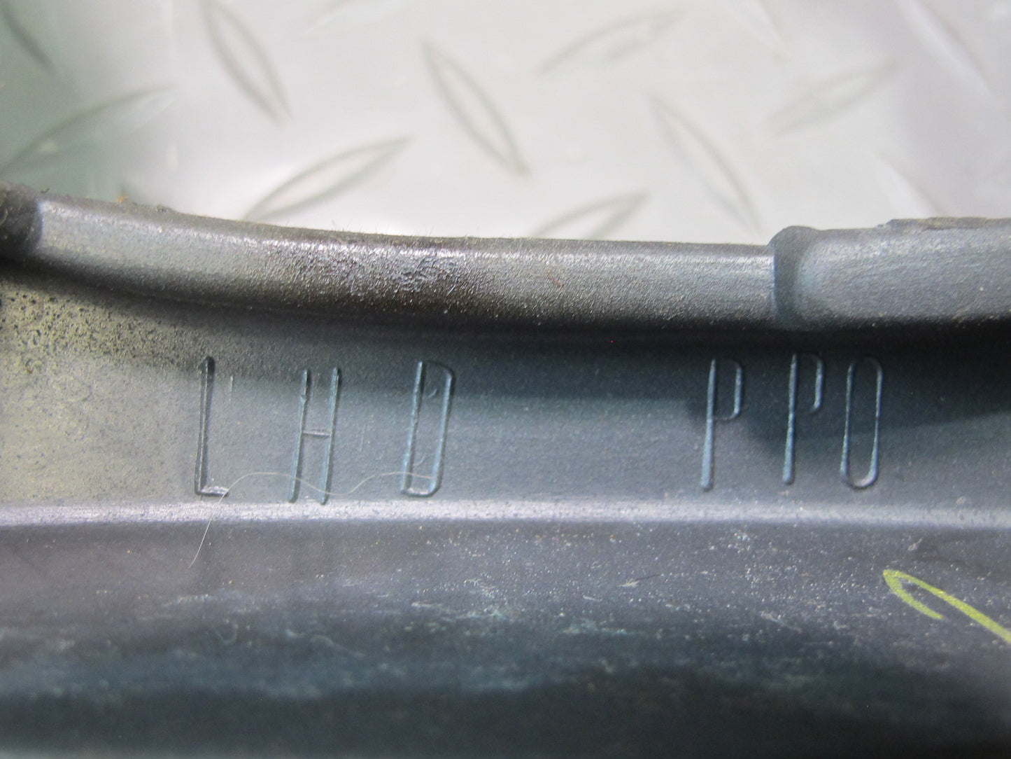 92-00 Lexus UZZ30L SC300 SC400 Center Console Trim Black 58804-24030 OEM