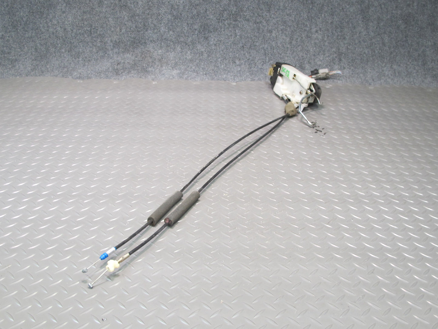 92-00 Lexus UZZ30L SC300 SC400 Front Right Pass Door Lock Latch Actuator OEM