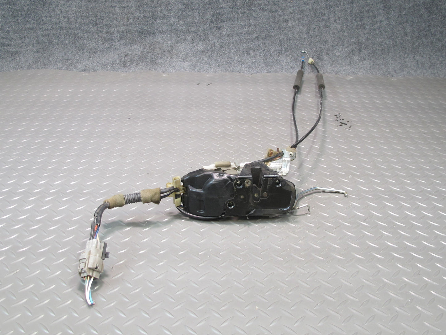 92-00 Lexus UZZ30L SC300 SC400 Front Right Pass Door Lock Latch Actuator OEM