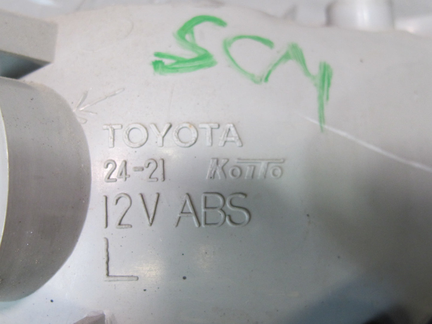 92-94 Lexus UZZ30L SC300 SC400 Set of 2 Front Left & Right Fog Light Lamp OEM