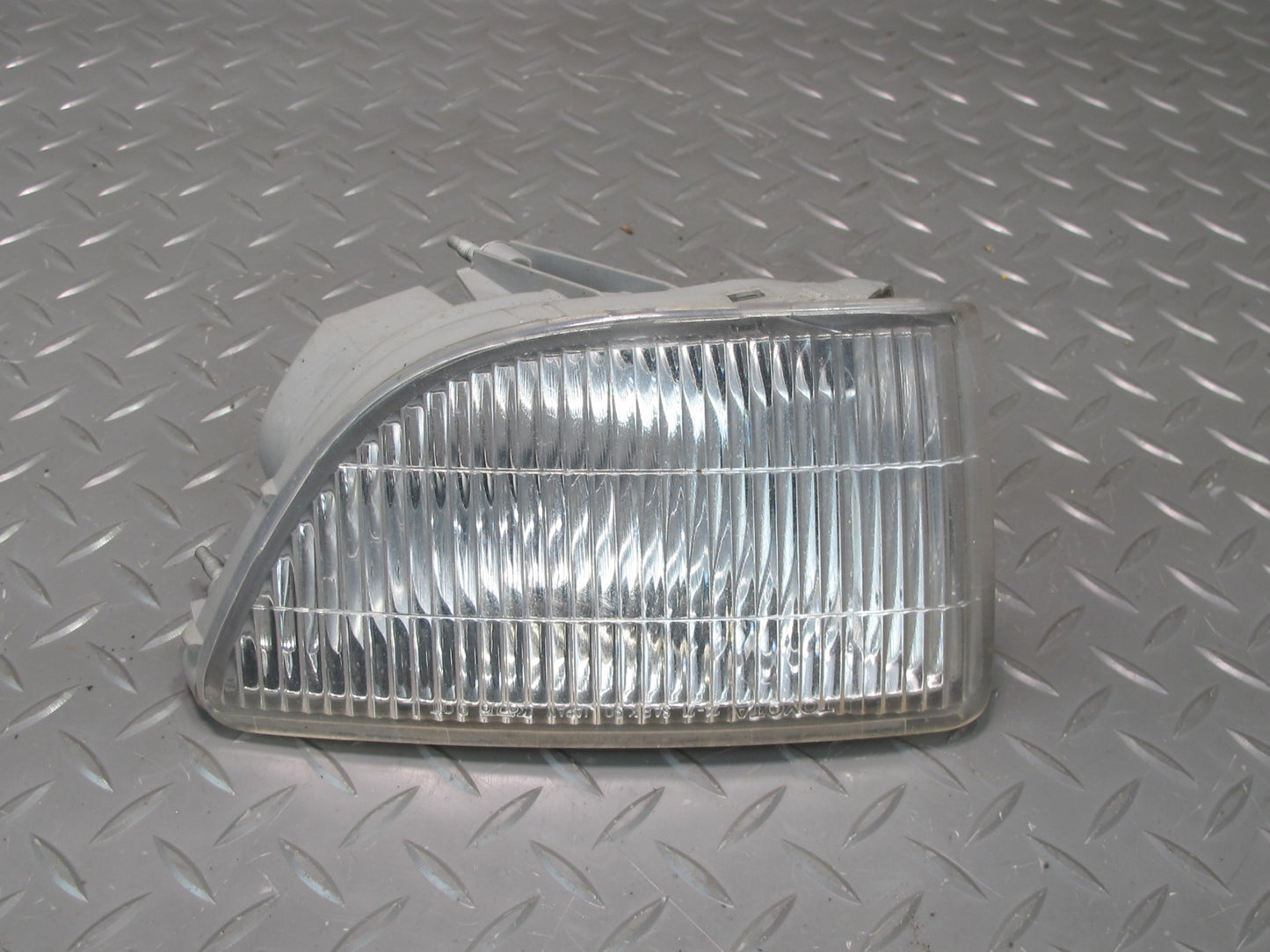 92-94 Lexus UZZ30L SC300 SC400 Set of 2 Front Left & Right Fog Light Lamp OEM