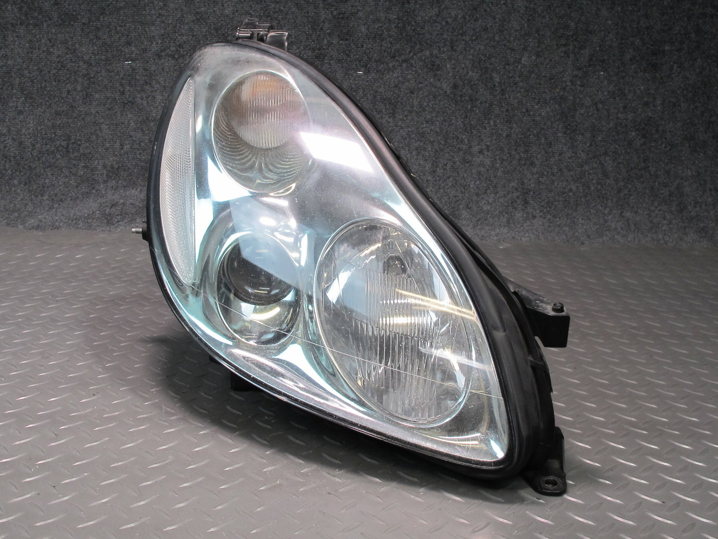 02-05 Lexus UZZ40L SC430 Right Passenger Side Halogen Headlight Lamp OEM