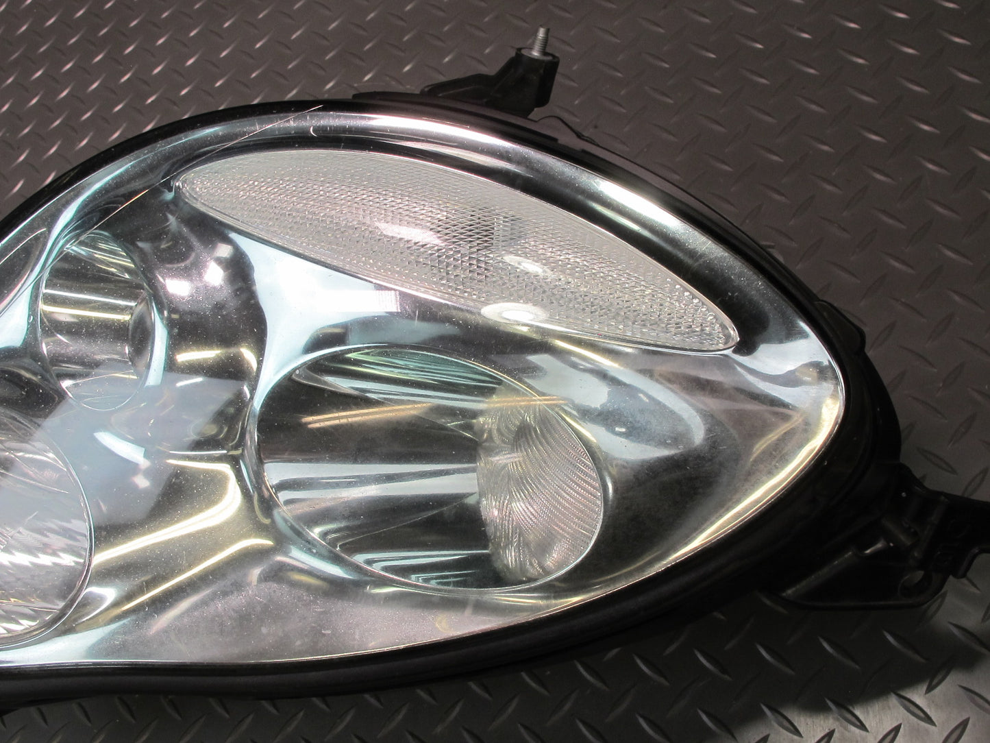 02-05 Lexus UZZ40L SC430 Right Passenger Side Halogen Headlight Lamp OEM