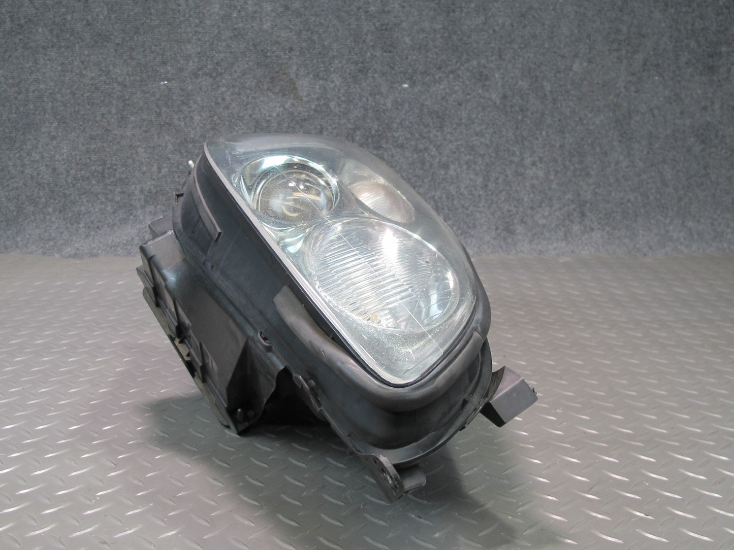 02-05 Lexus UZZ40L SC430 Right Passenger Side Halogen Headlight Lamp OEM
