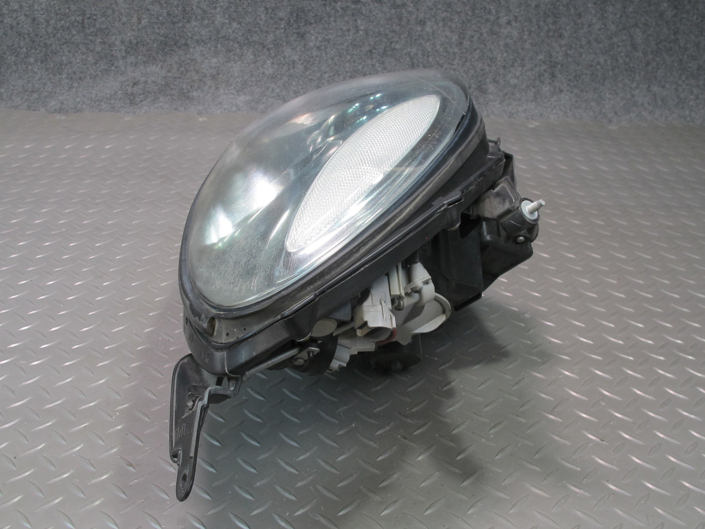 02-05 Lexus UZZ40L SC430 Right Passenger Side Halogen Headlight Lamp OEM