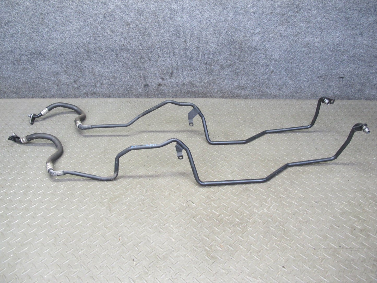 2008-2010 Porsche Cayenne 957 A/T Transmission Oil Cooler Hose Pipe Line Set