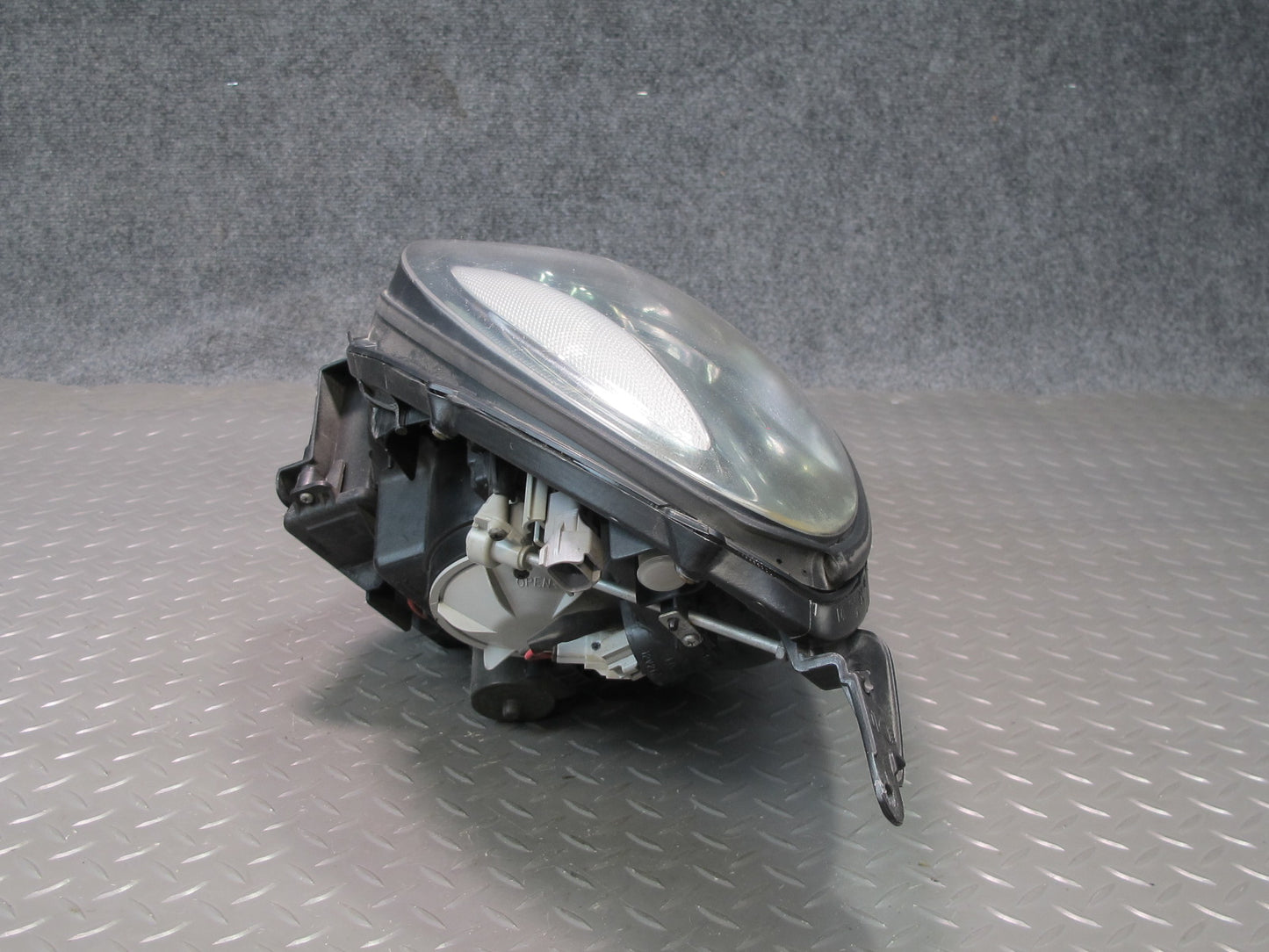 02-05 Lexus UZZ40L SC430 Left Driver Side Halogen Headlight Lamp Assembly OEM