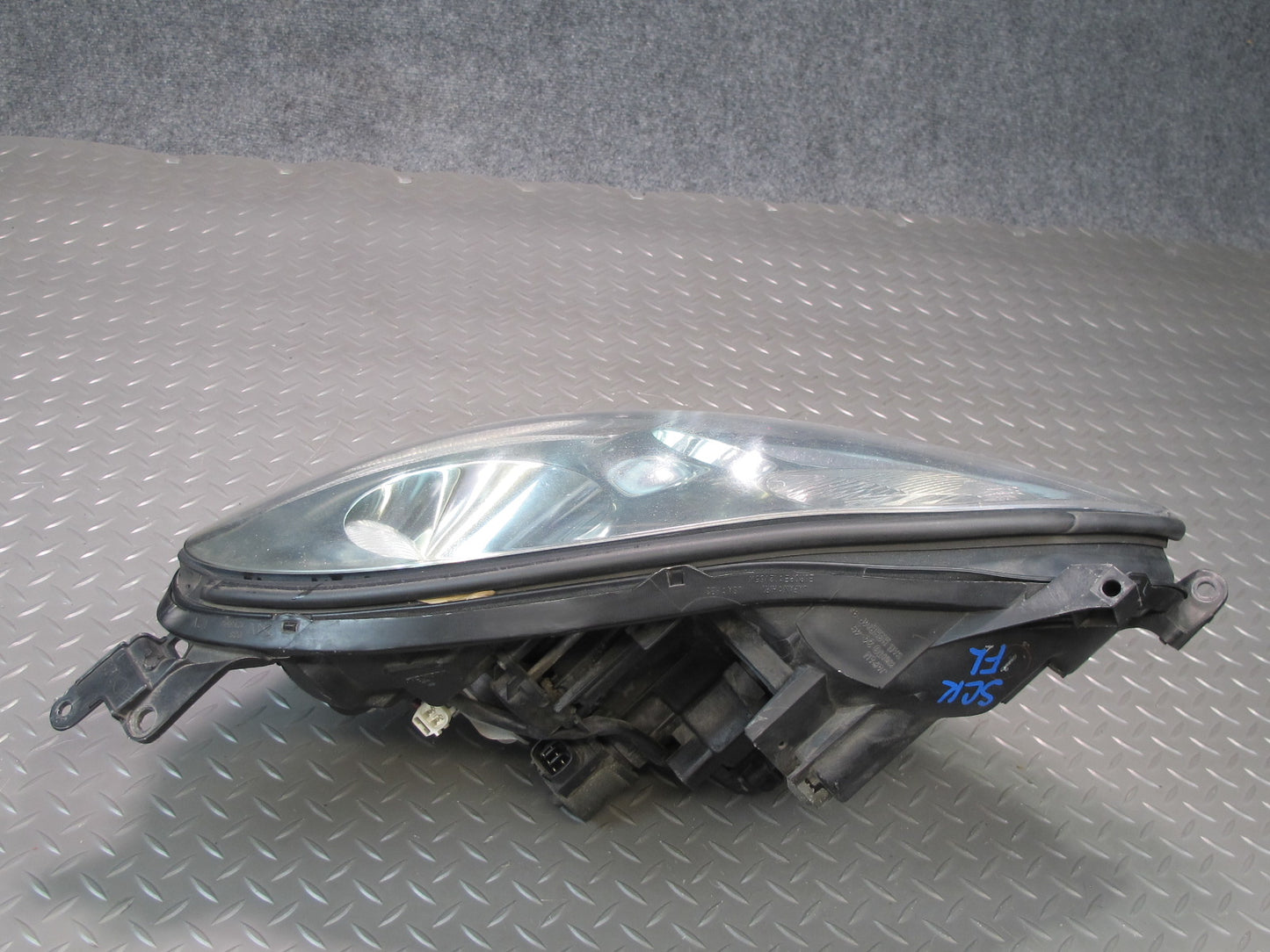 02-05 Lexus UZZ40L SC430 Left Driver Side Halogen Headlight Lamp Assembly OEM