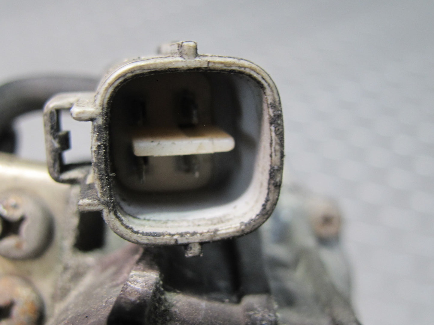 98-00 Lexus LS400 GS400 SC400 1UZFE Engine Motor Throttle Body w Sensor OEM