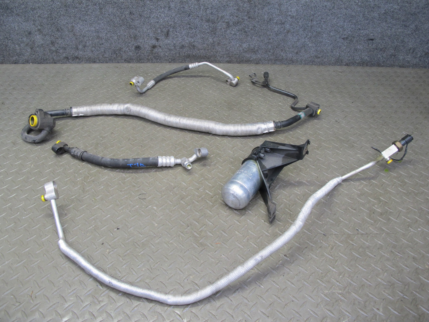 01-06 BMW E46 330Ci M54 A/C Air Condition  Hose Pipe Line Dryer Set OEM