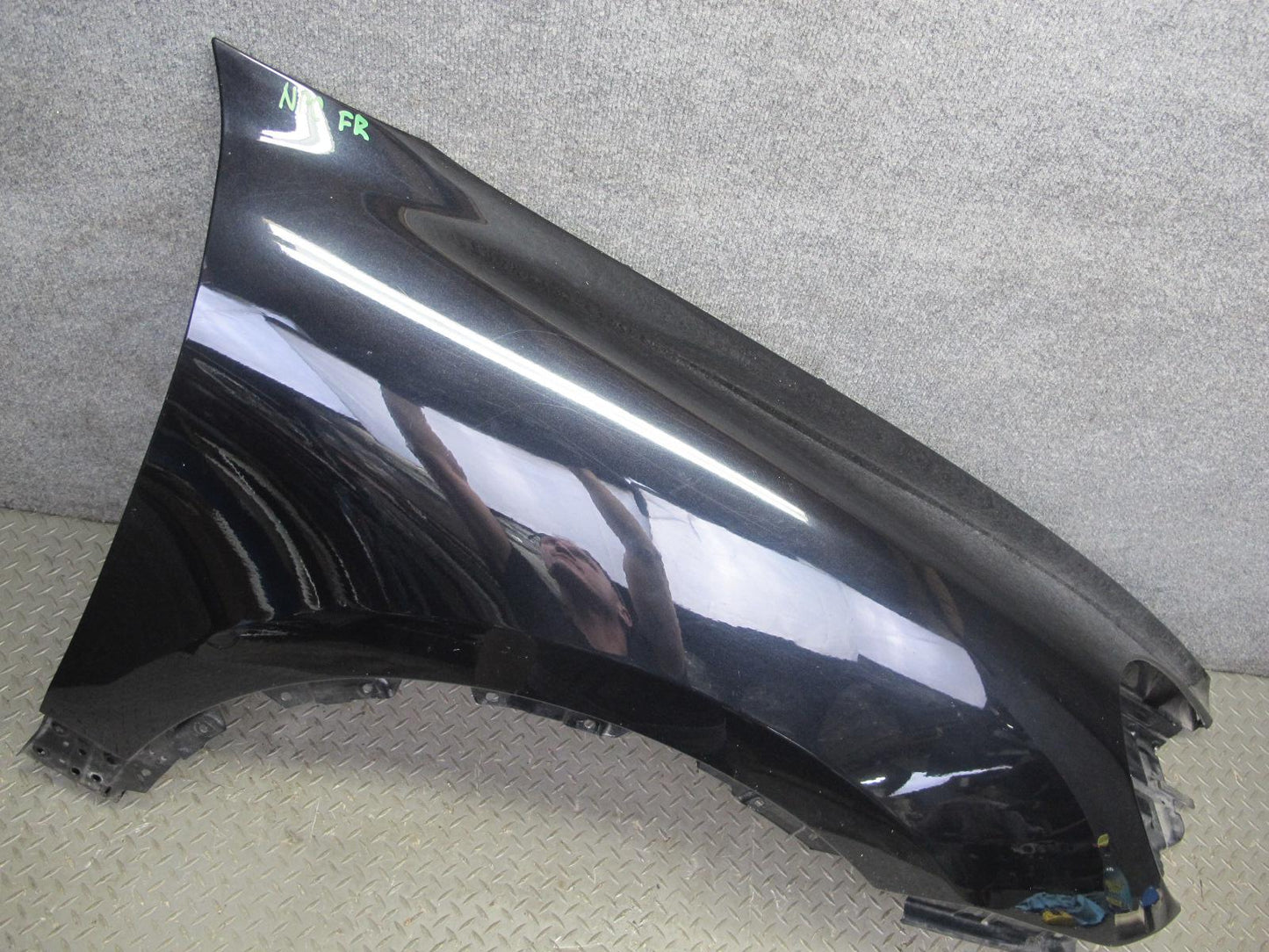 2011-2014 Porsche Cayenne 958 Front Right Pass Side Fender Panel Cover Black