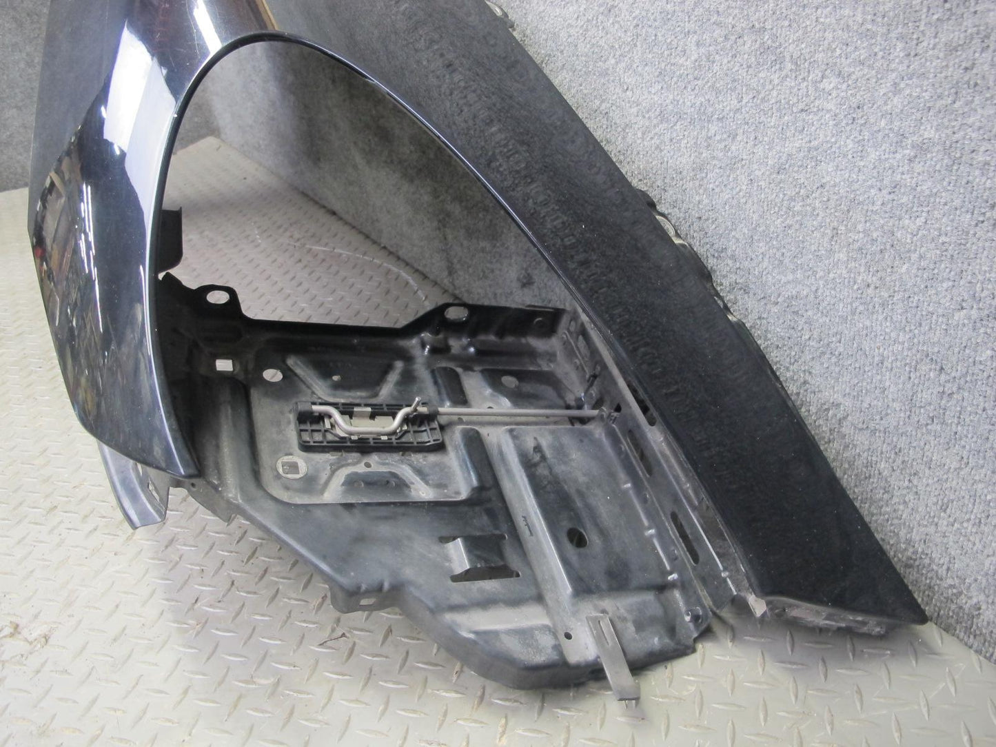 2011-2014 Porsche Cayenne 958 Front Right Pass Side Fender Panel Cover Black