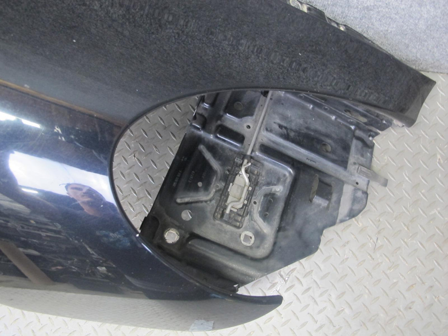 2011-2014 Porsche Cayenne 958 Front Right Pass Side Fender Panel Cover Black