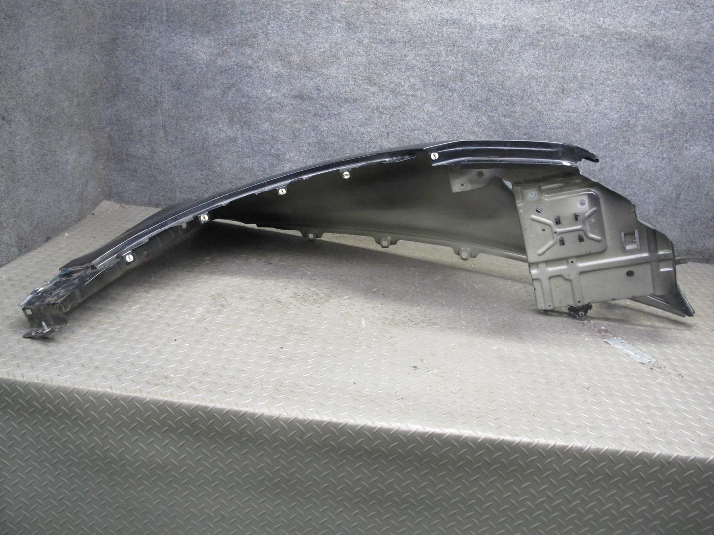 2011-2014 Porsche Cayenne 958 Front Right Pass Side Fender Panel Cover Black