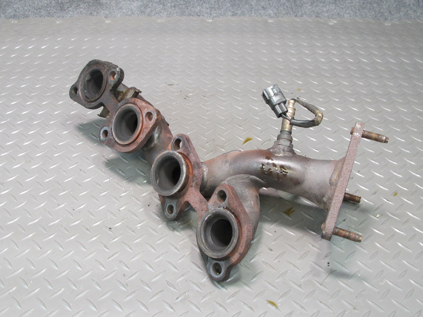 98-00 Lexus UZZ30L SC400 1UZFE Left Exhaust Manifold w O2 Oxygen Sensor OEM