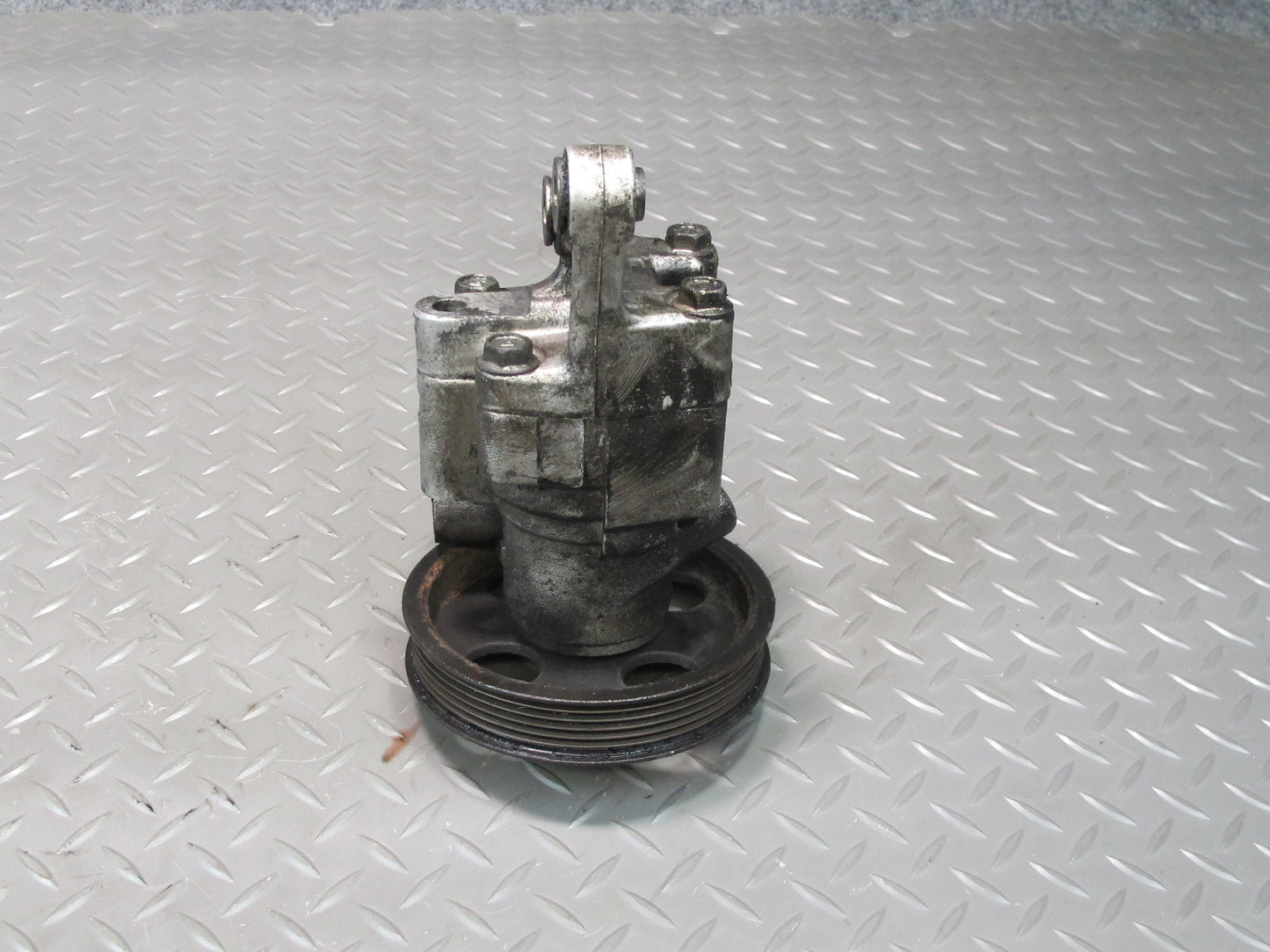 98-00 Lexus UZZ30L SC400 1UZFE Power Steering Pump w Pulley OEM