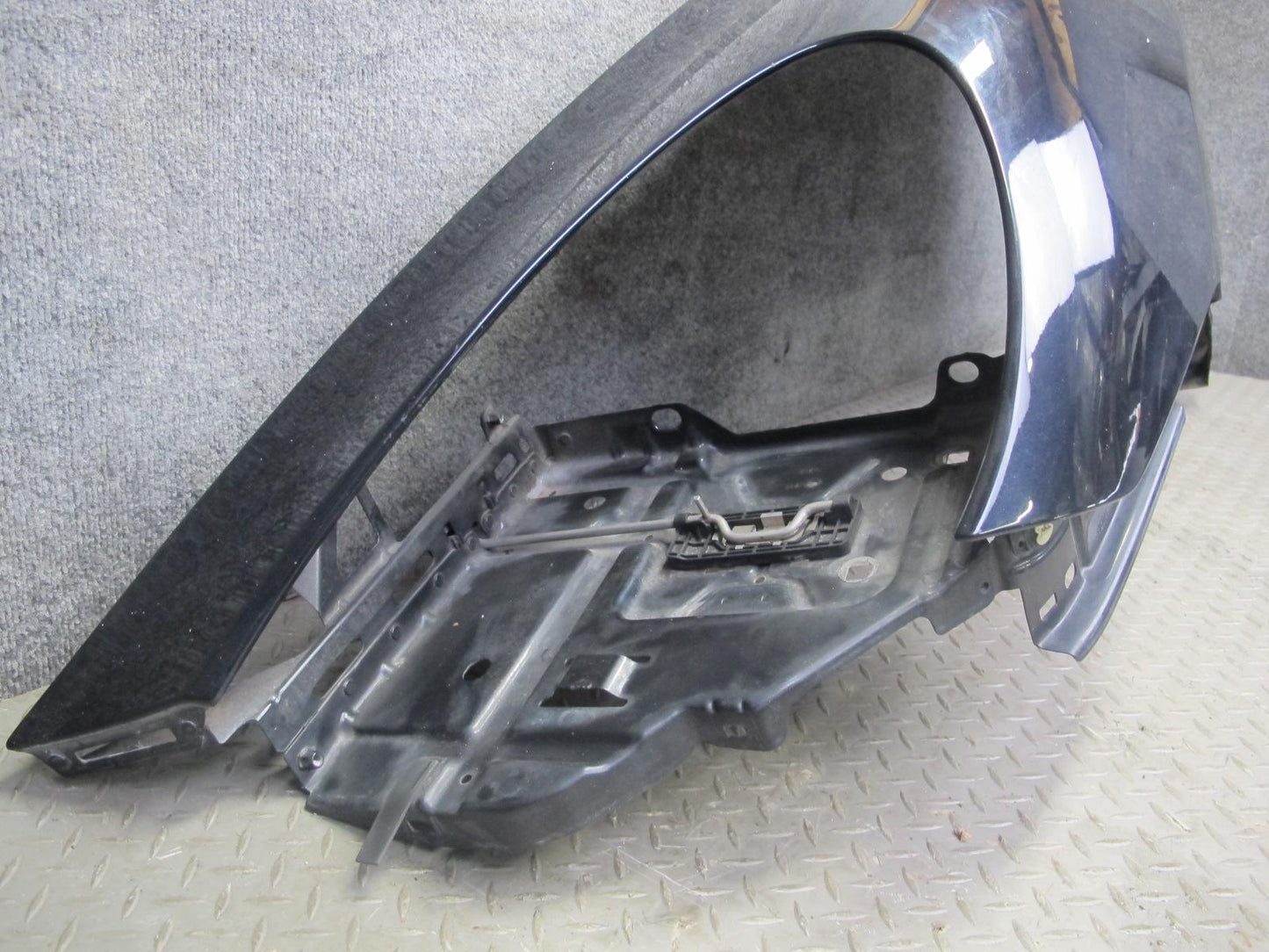 2011-2014 Porsche Cayenne 958 Front Left Driver Side Fender Panel Cover Black