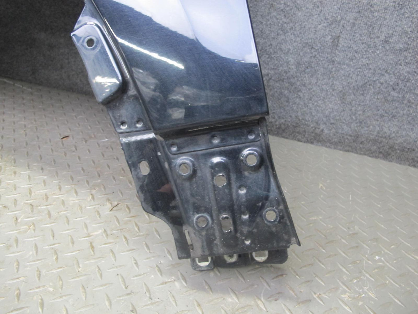 2011-2014 Porsche Cayenne 958 Front Left Driver Side Fender Panel Cover Black